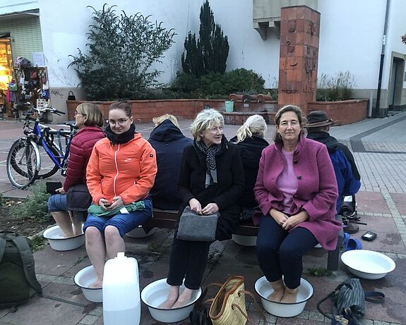 Ab 12.11 ist wieder Fußbaden im warmen Thermalwasser in Burtscheid möglich!